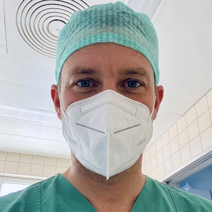 Dr. Thiago Cavalcanti